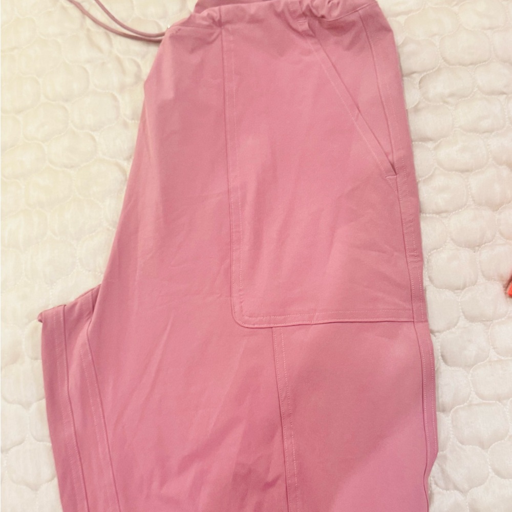 ALO MEGASTAR ALO Yoga Blush Pink Cargo Wide-Leg Trousers - Picture 4 of 5